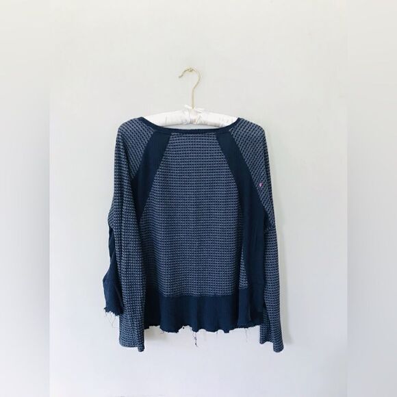 ANTHROPOLOGIE Eri + Ali Soft Waffle Thermal Knit V-Neck Tee Top Size large - Picture 7 of 7